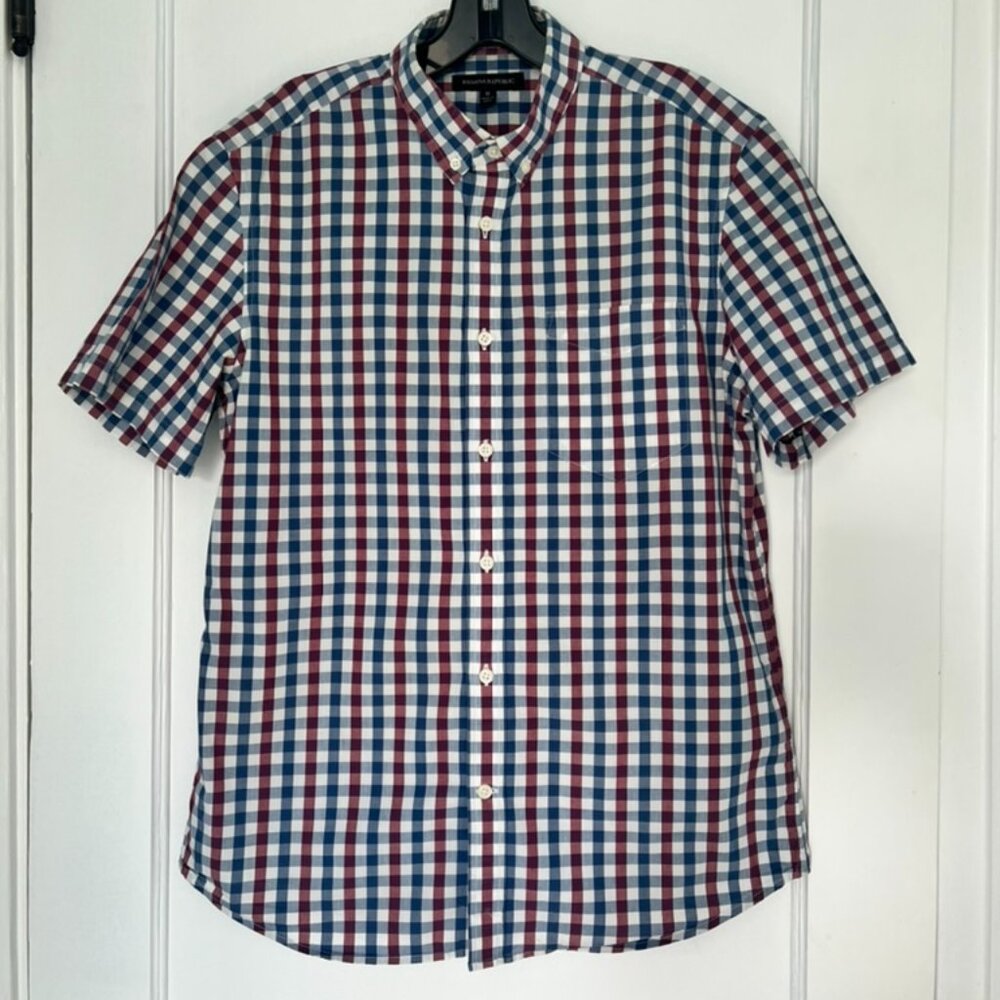 Vintage (circa 2010s) Banana Republic Men's short sleeve button down